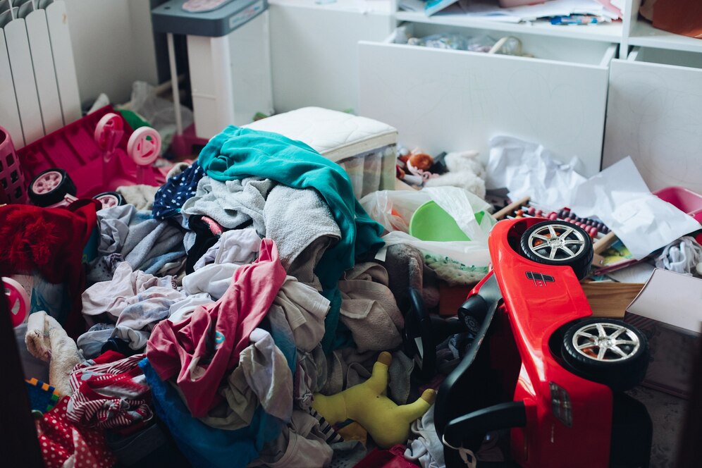 messy-room-disorder-concept-living-room-bedroom-scattered-clothes-stuff-floor_132075-8430